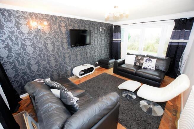 Living Room 1.jpg