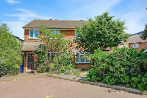 73, Goodwin Close, London SE16 3TL