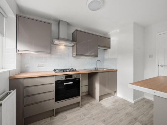 Kitchen (view a)