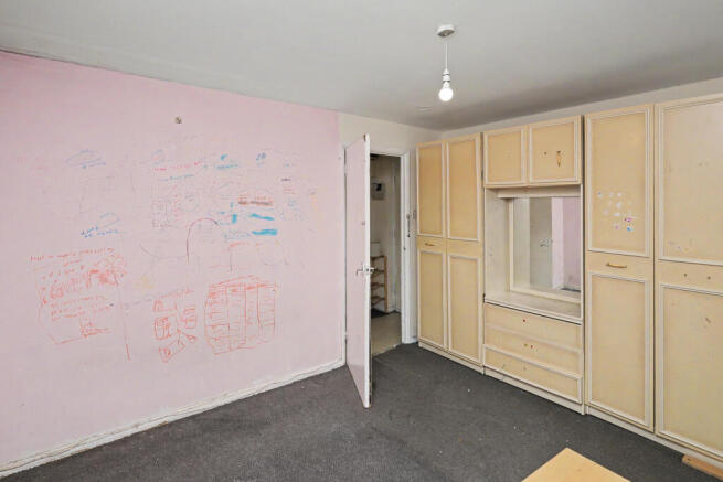 34 Fenman Gardens, Ilford, IG3 9QE