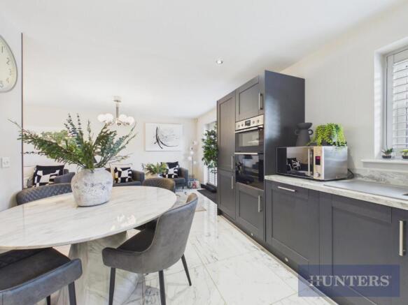 3 bed Semi-Detached for sale Image 6