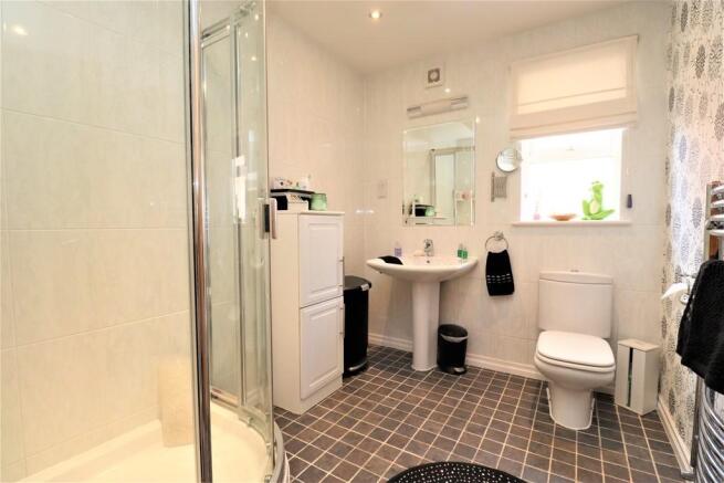 bedroom 1 ensuite