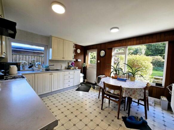 3 bed Detached for sale Image 9