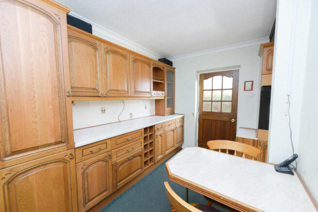 Kitchen/breakfast...