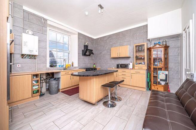 Breakfasting Kitchen