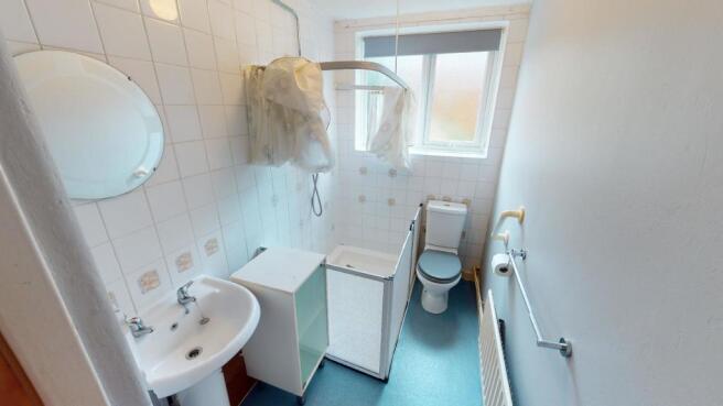 Recreation Drive Shower Room
