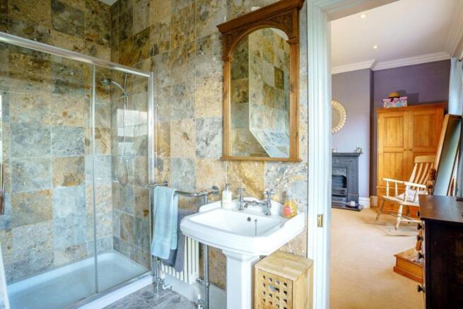 En Suite Shower Room