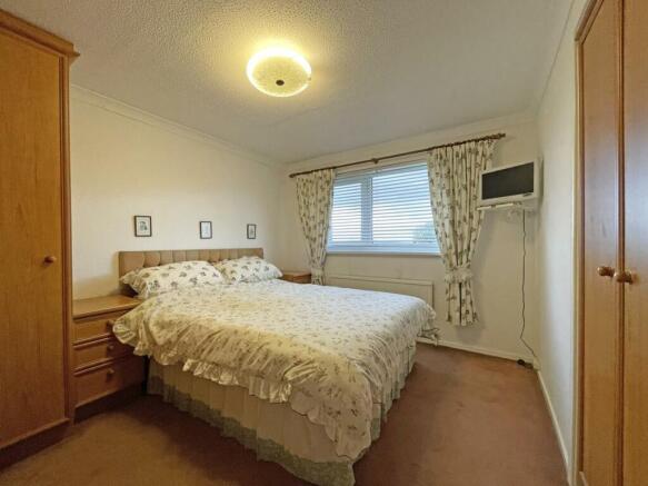 Dover Road 2 Bed 1...jpg