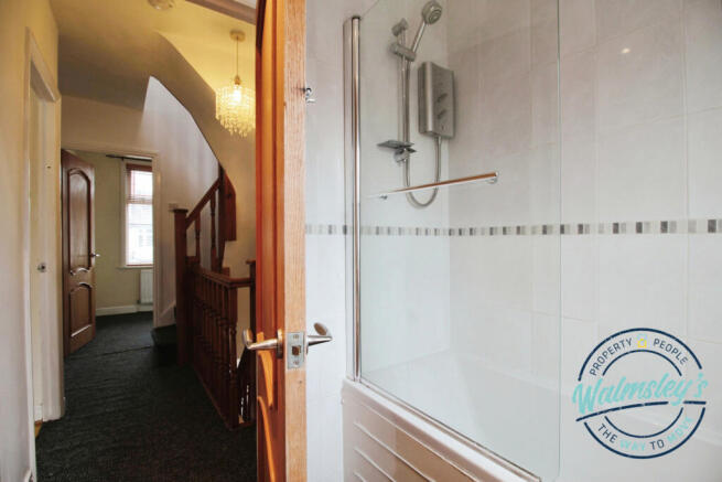 Bathroom & landing