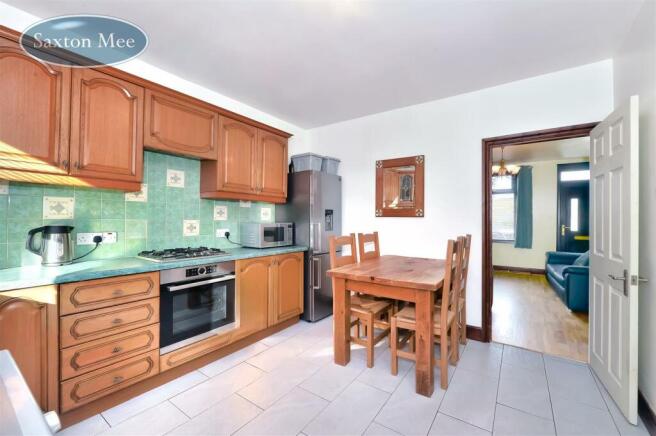 kitchen 1.jpg