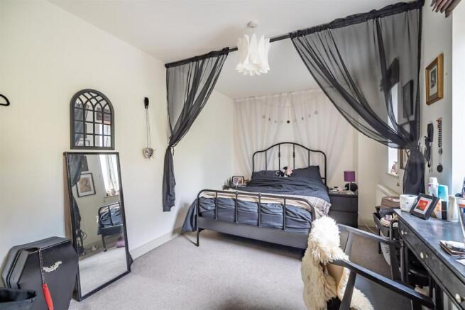 1 bed Flat for sale Image 8