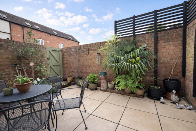 Courtyard Garden