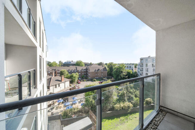 1311810-9-6852f03...