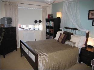 Second bedroom