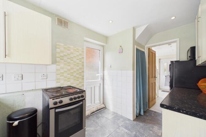 3 bed Semi-Detached for sale Image 9