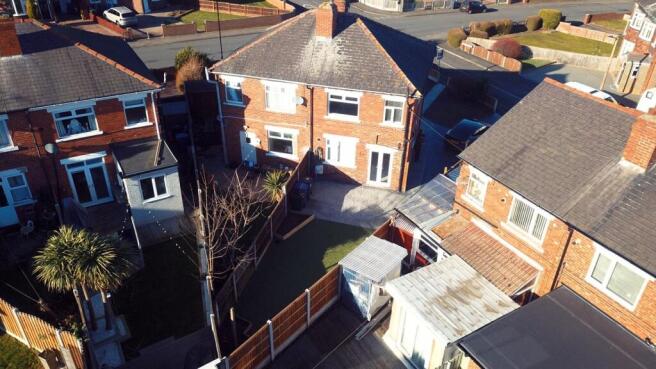 DRONE REAR GARDEN VI