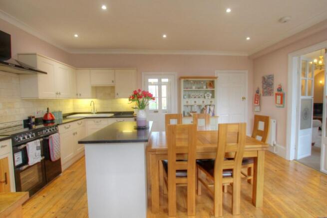 Kitchen Diner 