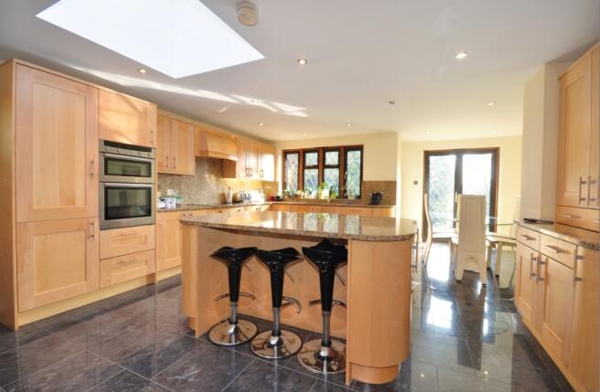 Kitchen/Breakfast Room