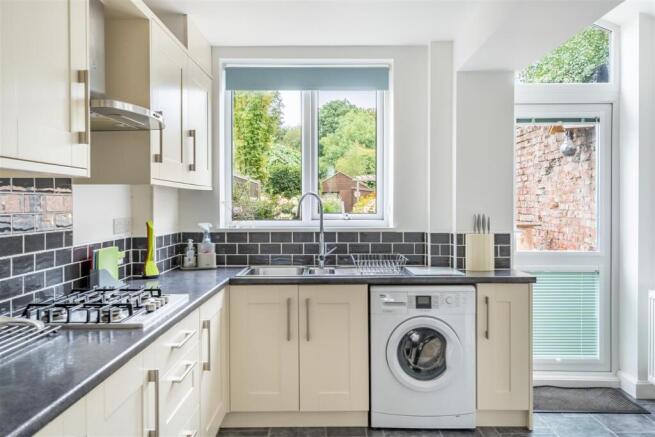 2 bed Country House for sale Image 9