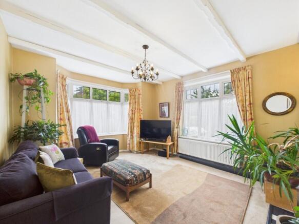5 bed Detached for sale Image 6