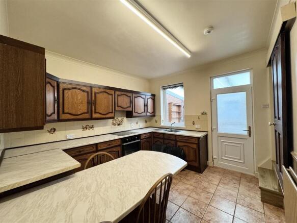 2 bed Terraced for sale Image 10