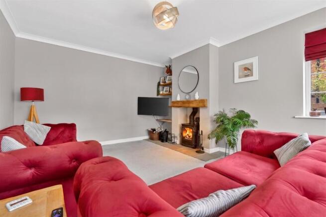 4 bed Detached for sale Image 6