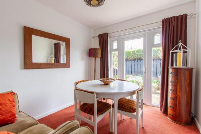 Dining Room/Bedroom 4
