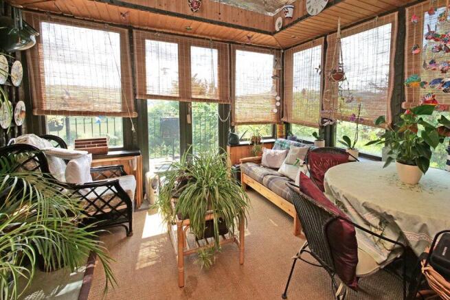 3 bed Detached for sale Image 8