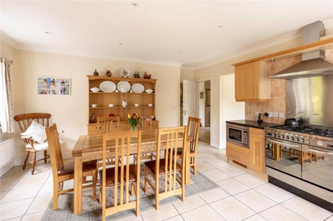 Kitchen/Breakfast Rm