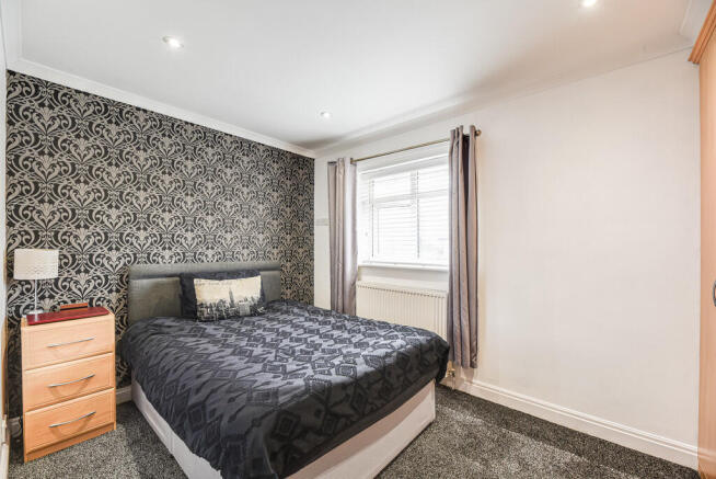 BEDROOM 2
