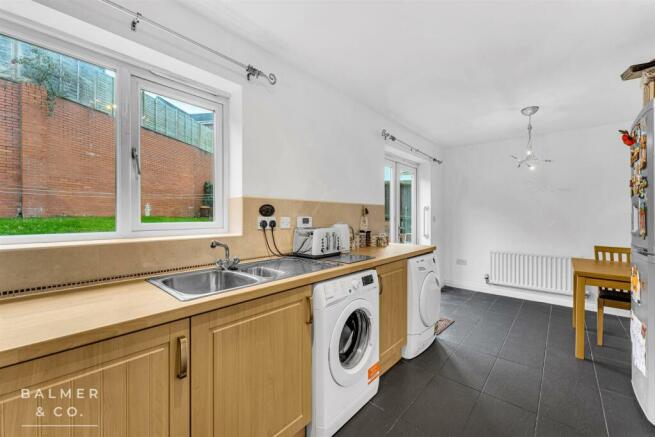 54 fairman drive wn2 2rt-27.jpg