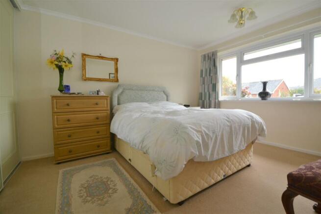 bed1.JPG