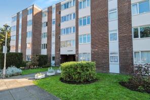 Flat 16, Craigside, Galsworthy Road, Kingston Upon Thames KT2 7BP