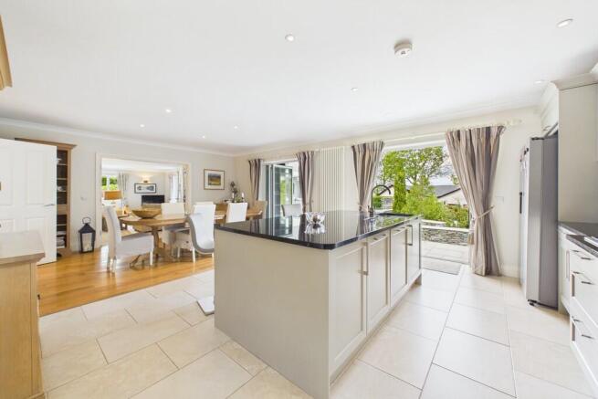 Kitchen/dining ro...