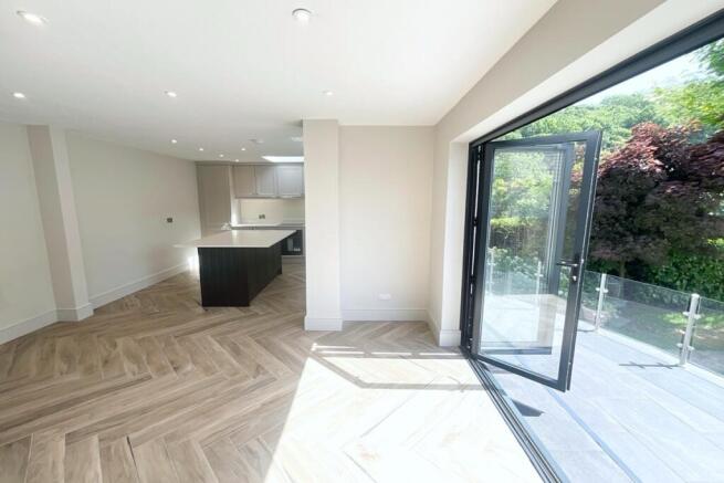 3 bed Bungalow for sale Image 10