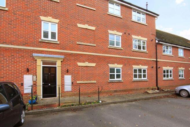 2-bed flat on 21 Tanyard Place, Shifnal, TF11 8DB, £139,950