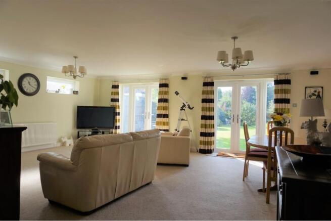 Living / Dining Room