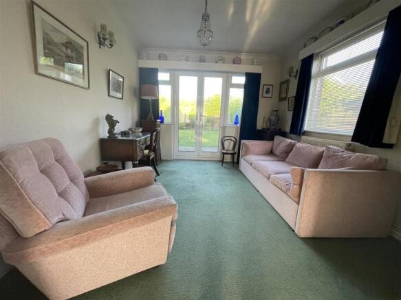 SITTING ROOM