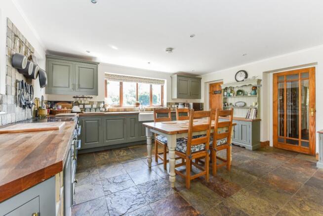 Kitchen/Dining