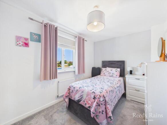 2 bed Semi-Detached for sale Image 8