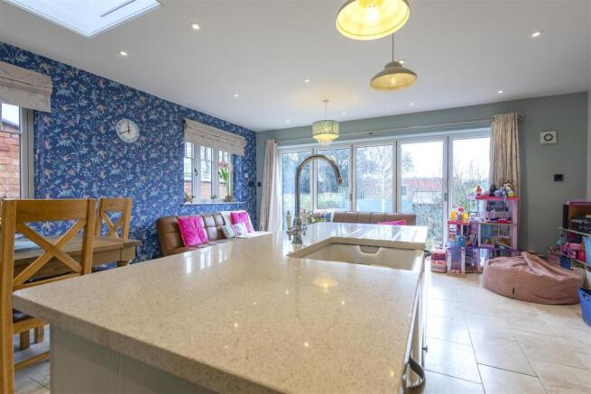 LIVING/DINING/KITCHEN