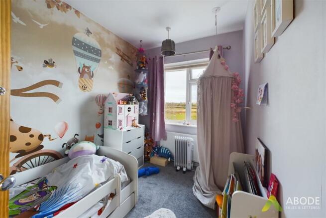 CAM02696G0-PR0154-STILL015.jpg