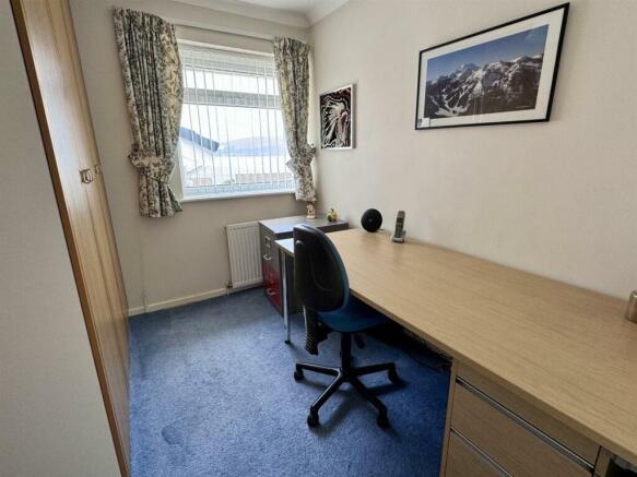 Bedroom 4/Study