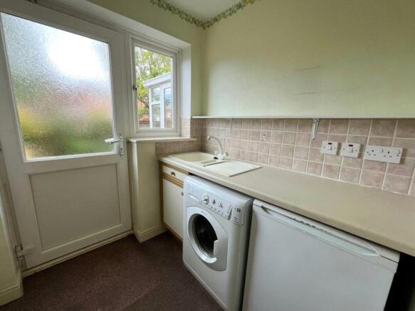 4 bed Detached for sale Image 12