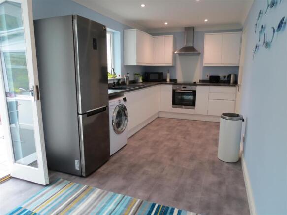 Kitchen / Diner: