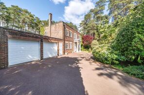 Wedgewood, Dukes Covert, Bagshot GU19 5HU