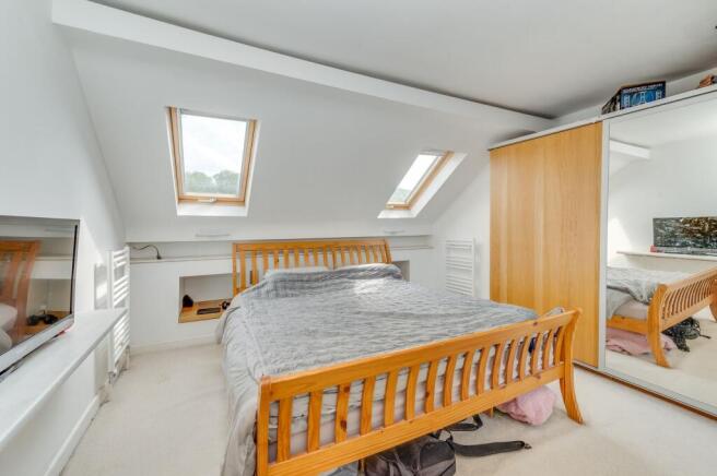 3 bed Terraced for sale Image 4