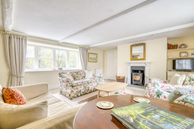 A charming detached family home in Mells  photo 4