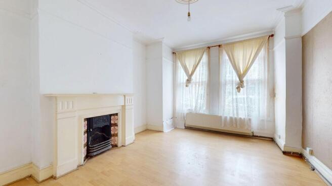 43 Dinsmore Road, Balham, London, SW12 9PT