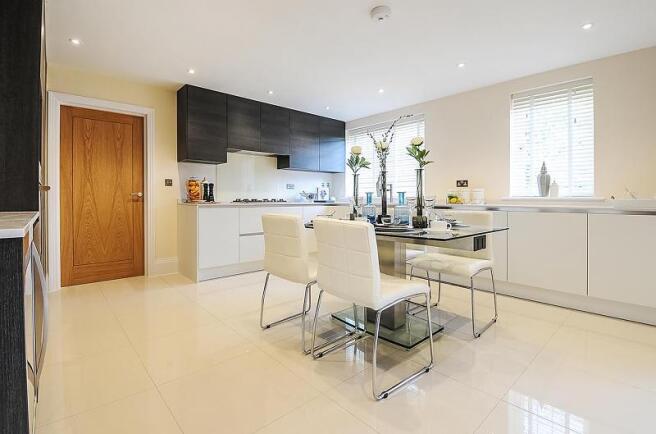 Kitchen/Breakfast Room